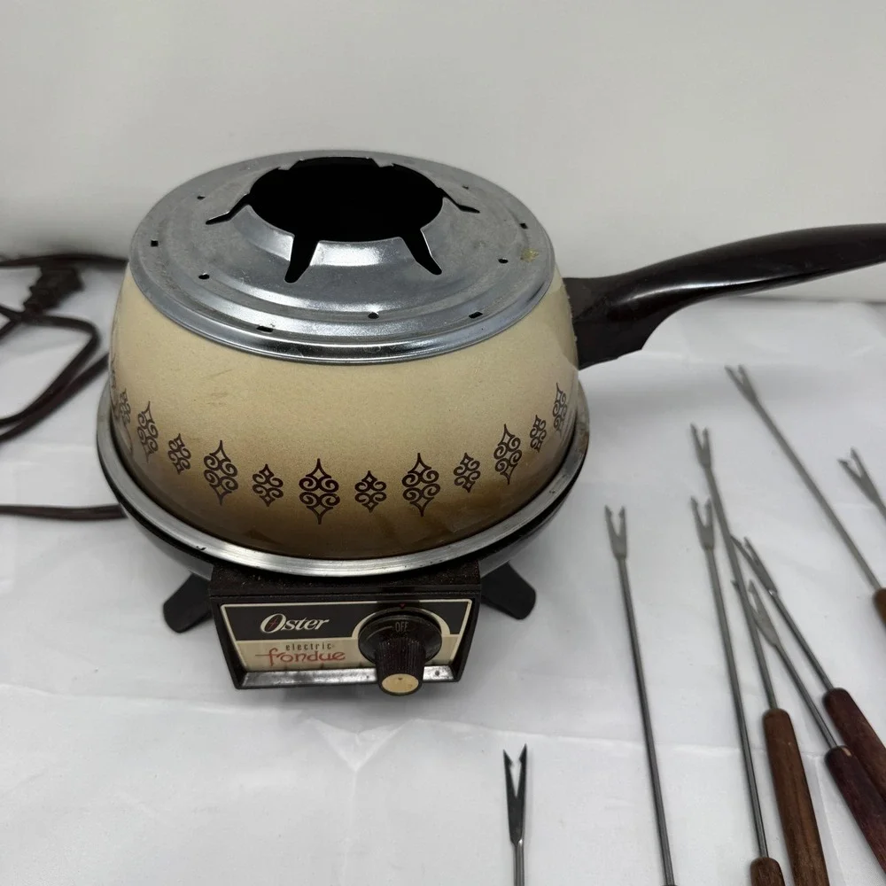 Vtg Oster Electric Almond Fondue Pot Set 701-03A Mid Century Modern 8 Forks USA